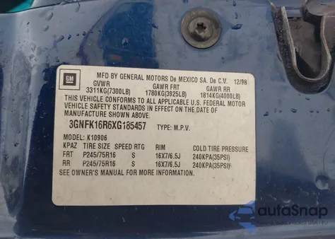 1999 Chevrolet Suburban 1500 Lt z USA, uszkodzony, nr VIN 3GNFK16R6XG185457